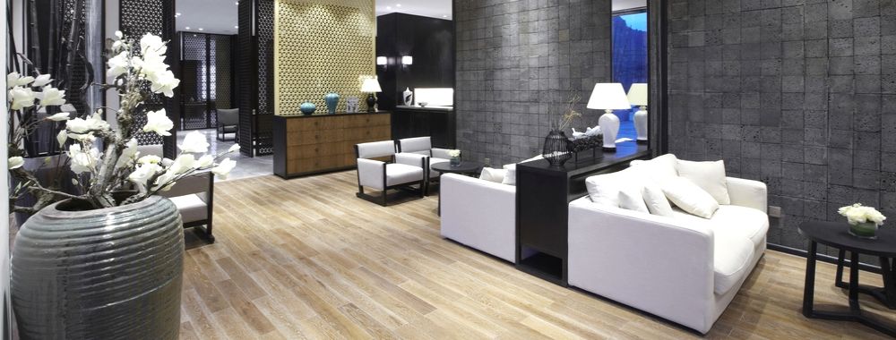 pavimento in laminato effetto legno per hotel e alberghi