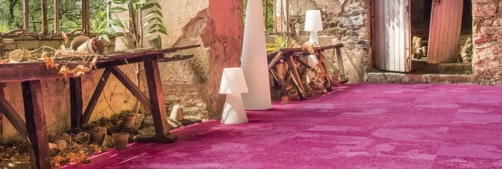Pavimento in moquette a quadrotte per uffici e hotel
