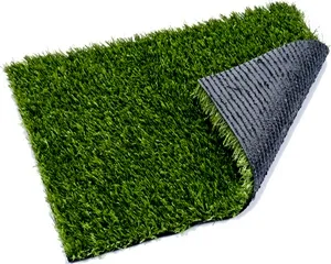 prato sintetico soluzione per coprire gli spazi esterni, giardini, terrazze e bordi piscina