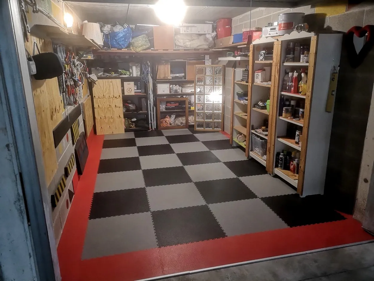 piastrelle pvc garage senza colla pavimenti box auto pavimenti per garage pavimentazione garage