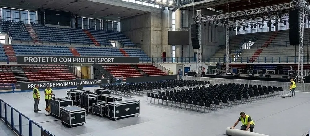 Protezione pavimenti sportivi in rotoli di PVC
