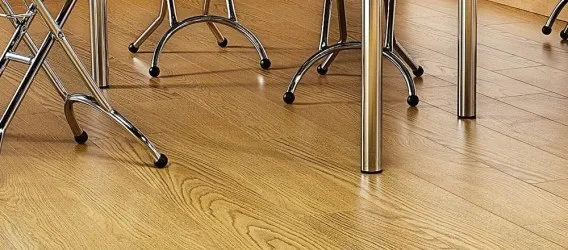PAVIMENTO PER FIERE | Pavimento in pvc effetto legno