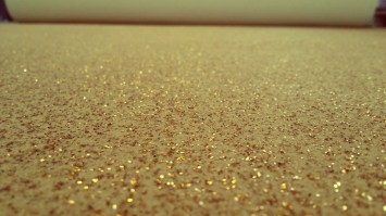 Pavimento con glitter colore oro (particolare glitter)